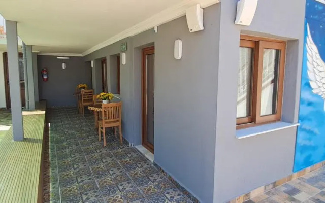 Sigacik Armola Pansiyon Cafe