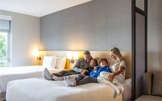 Hyatt Place Newark - Main Street