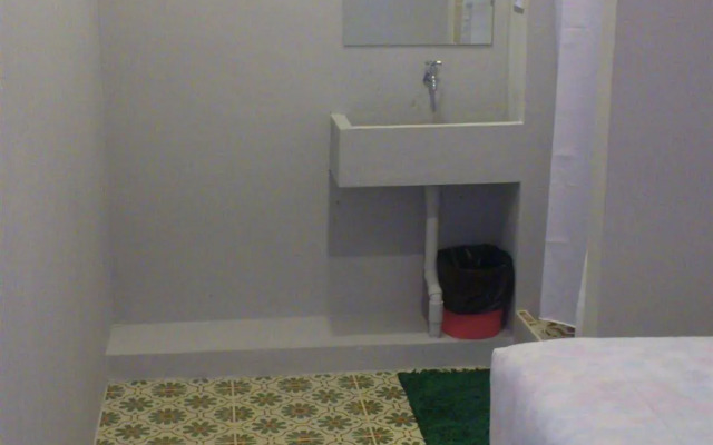 B Trio Guesthouse