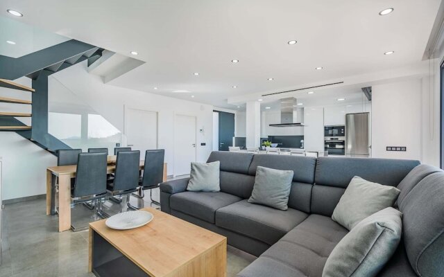 NEW 2020 - Villa Corb Mari I