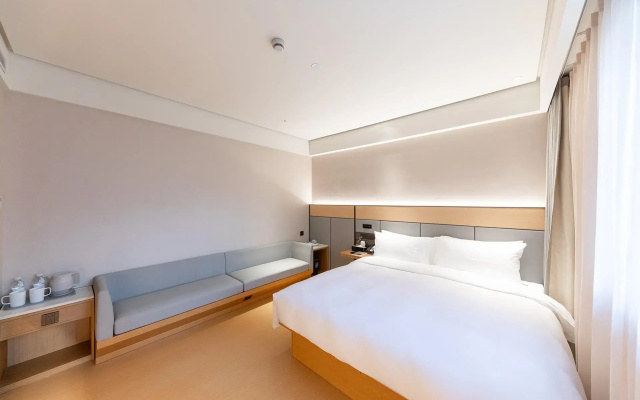 Ji Hotel Shanghai Changshou Road Yaxin Life Plaza