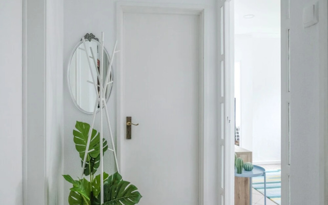 06 Olive Grove Apartment