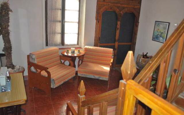 Nasho Vruho Hotel