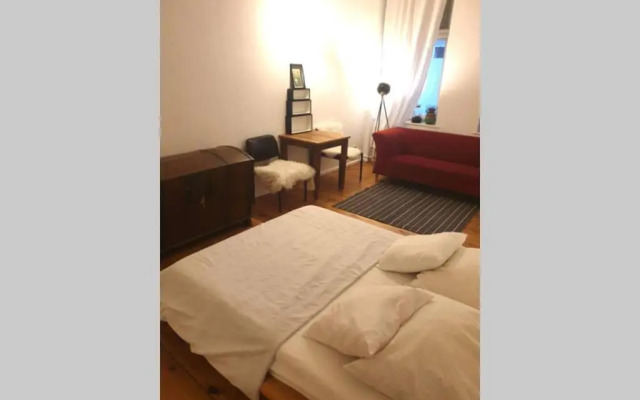 2 Room apartment in center Friedrichshain
