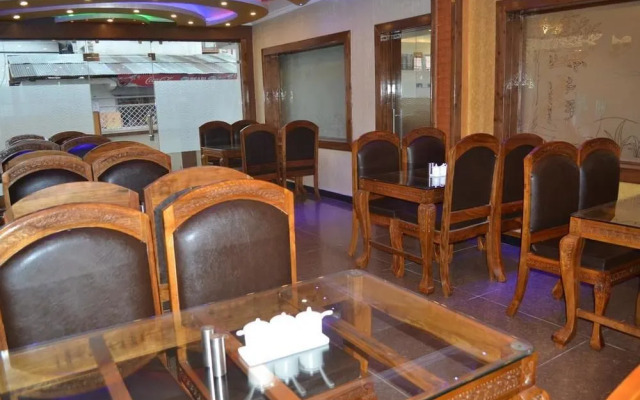 Hotel Grand M.S Srinagar