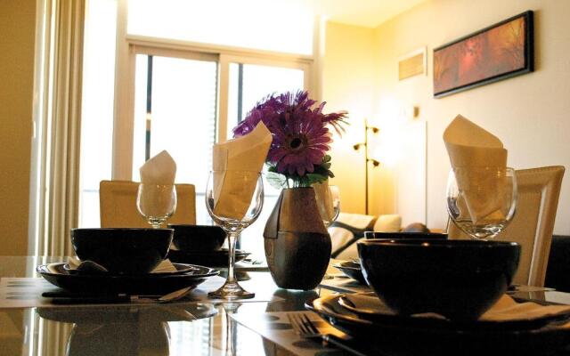 Royal Stays Furnished Apartments - Square One