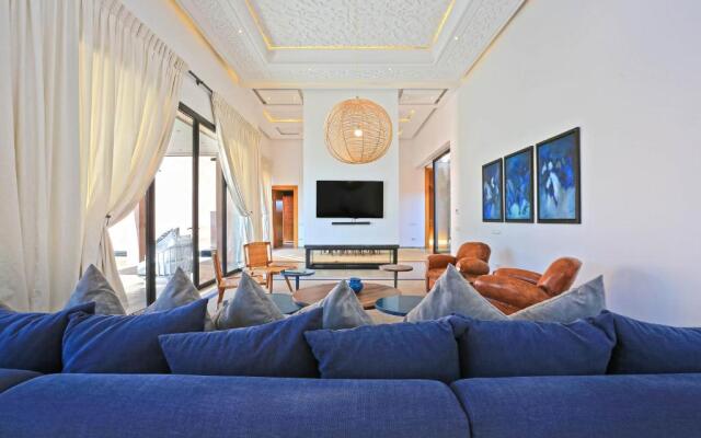 Villa de Luxe 5 suites à la palmeraie