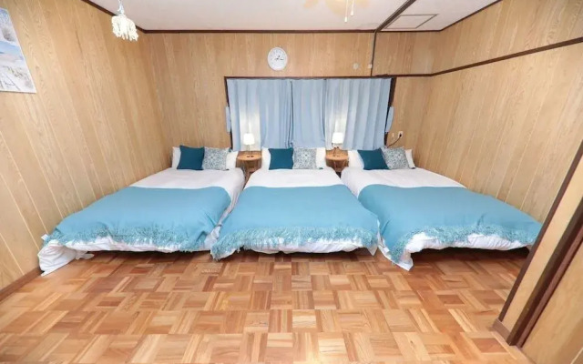 Brick House Near Osaka Castle 217-1