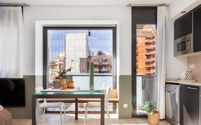 Enjoybcn Patio de Gala Apartments