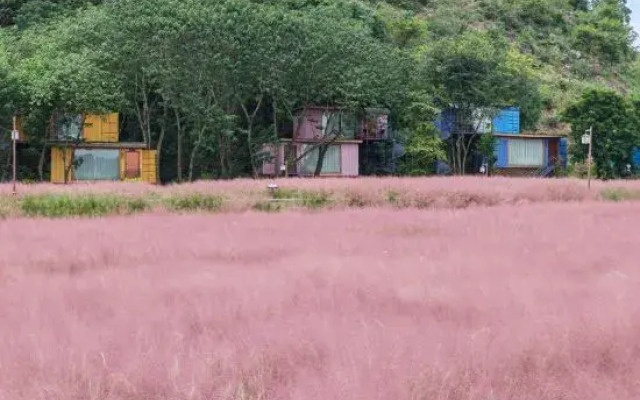 Yingxi Fenglin Corridor Kowloon Eco-tourism Holiday House