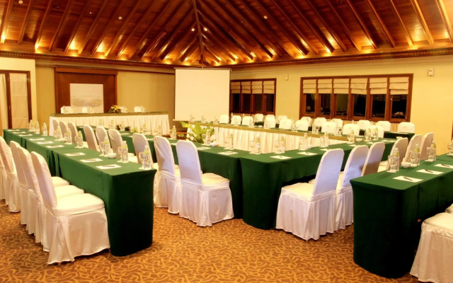 Laras Asri Resort and SPA