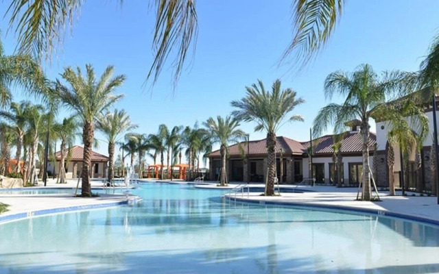 Solterra Townhome With Pool 4651