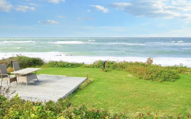 6 Person Holiday Home in Gilleleje