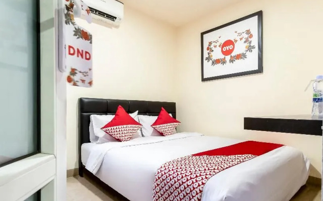 OYO 786 Sutomo Guest House