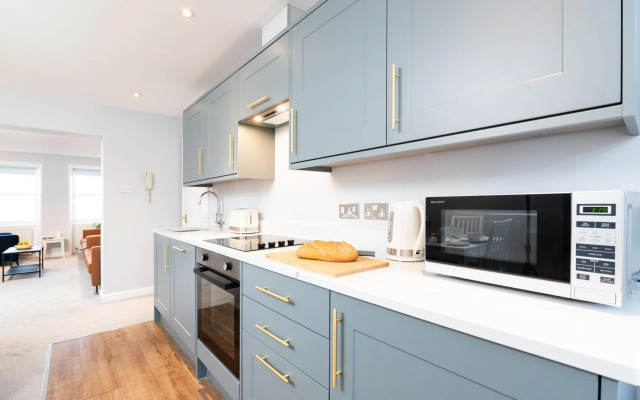 Scarborough Stays - Captain Bay Apartments