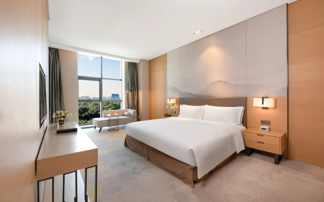 Holiday Inn Baoji Central by IHG