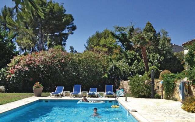 Premium Villa in Ollioules with Swimming Pool