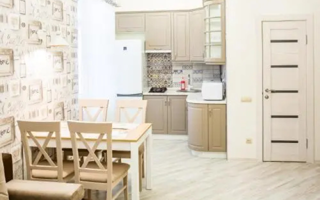 VIP Apartment on Udatnogo 4
