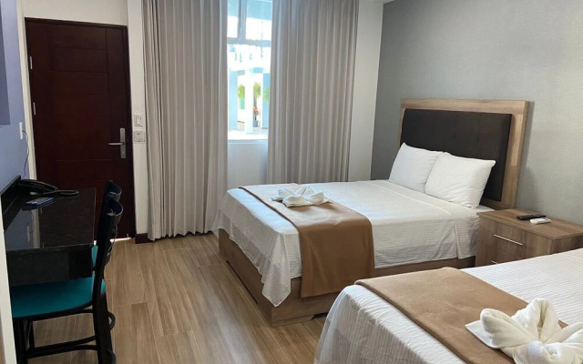 Hotel Cayuga