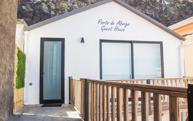 Porto de Abrigo Guest House