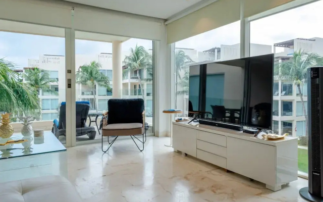 Elements 215 2 Bedroom Condo by RedAwning