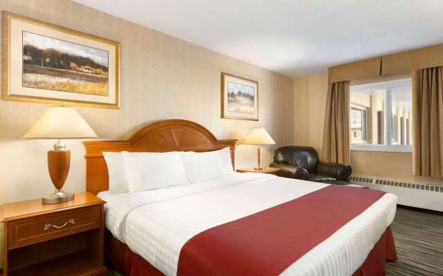 Travelodge by Wyndham North Battleford