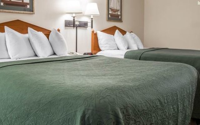 Quality Inn & Suites - 3 Stars