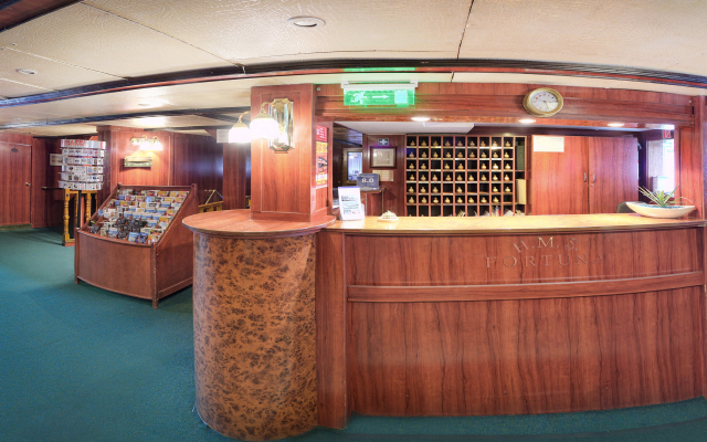 Fortuna Boat Hotel