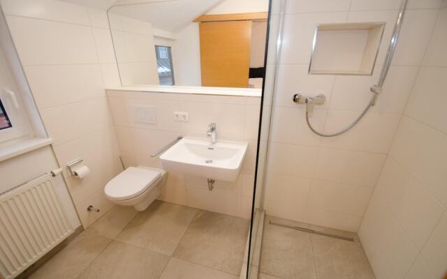 Penthouse Seven Private Roof Terrace Lake View