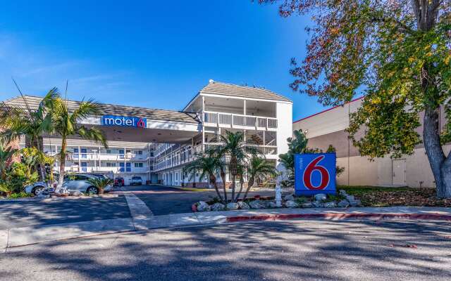 Motel 6 Fountain Valley, CA - Huntington Beach Area