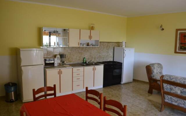 Apartments Karlo