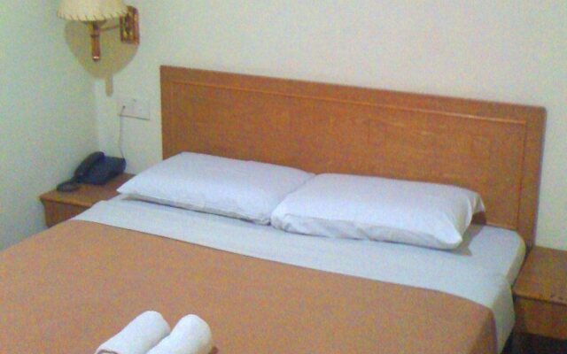 Grand Palace Hotel
