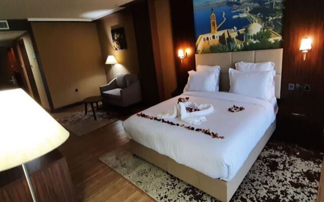 LB Suites Hotel