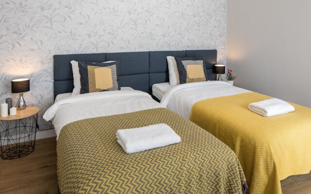 Apartments with Event Space & Hot Tub