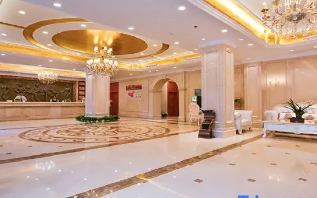 Vienna Hotel Nanjing Pukou Middle Puzhu Road Branch