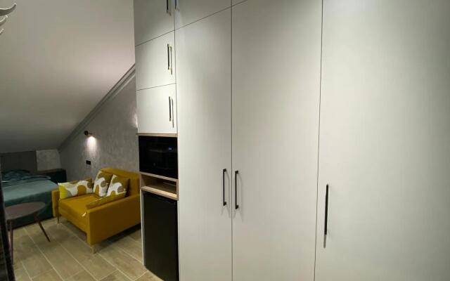 Apartamenty na ulice Zashchitnikov Kavkaza 114