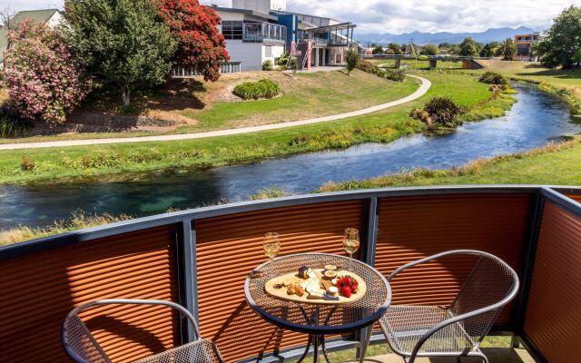 Waterfront Motels
