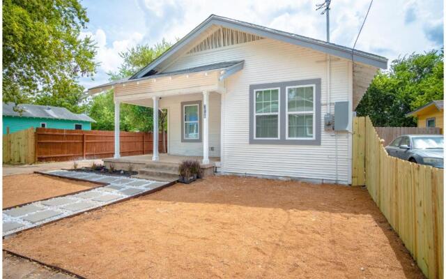 3BR2BA Remodeled House Near Downtown