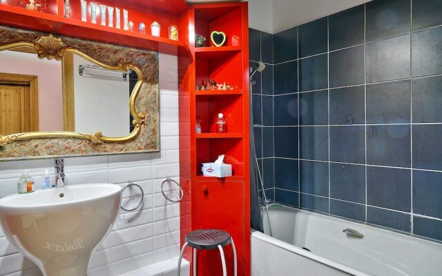 Splendid 160m2 Apartment With Terrace