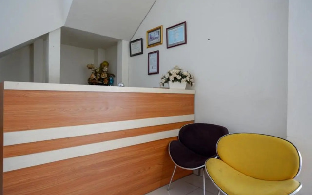 RedDoorz @ Hotel Bumi Palupy