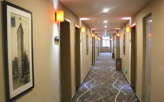 7 Days Premium·Kaifeng Gulou Square