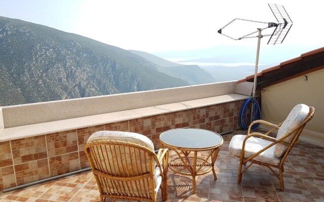Delphi Paradise Apartments