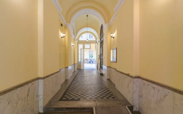 Music Academy Suite Café Vian Apartman Kft