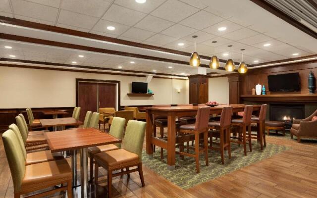 Hampton Inn Long Island/Islandia