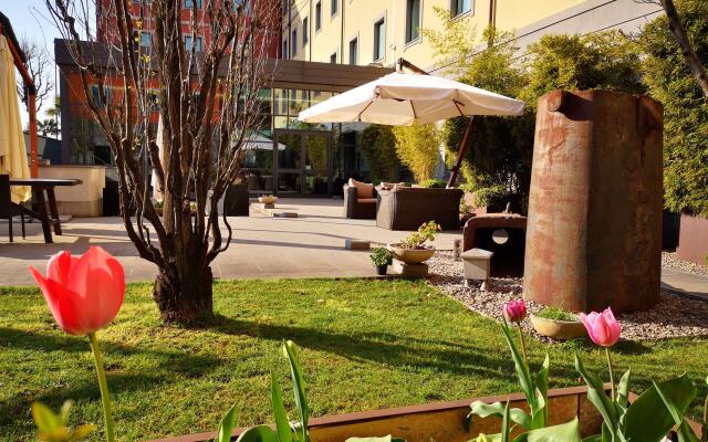 Best Western Falck Village Hotel