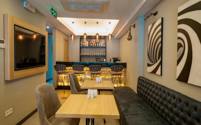 Alesta Midtown