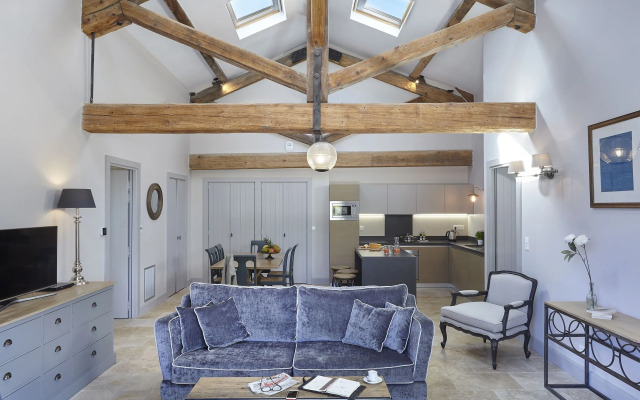 Château Saint Pierre de Serjac