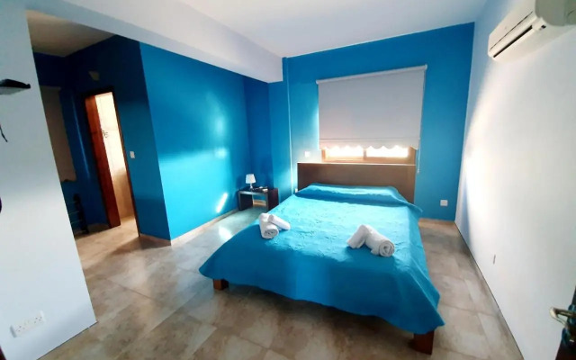 JOANNA SUNSET APTS Pomos