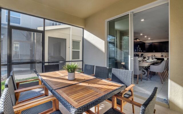 Fabulous 6 Bed Storey Lake Villa Pool & Spa 2145bmd