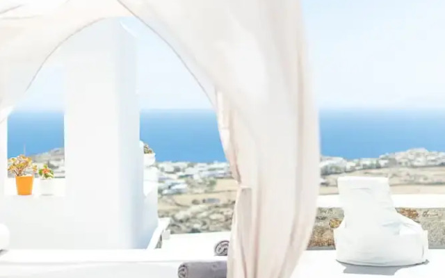 Sea & Stone Residence